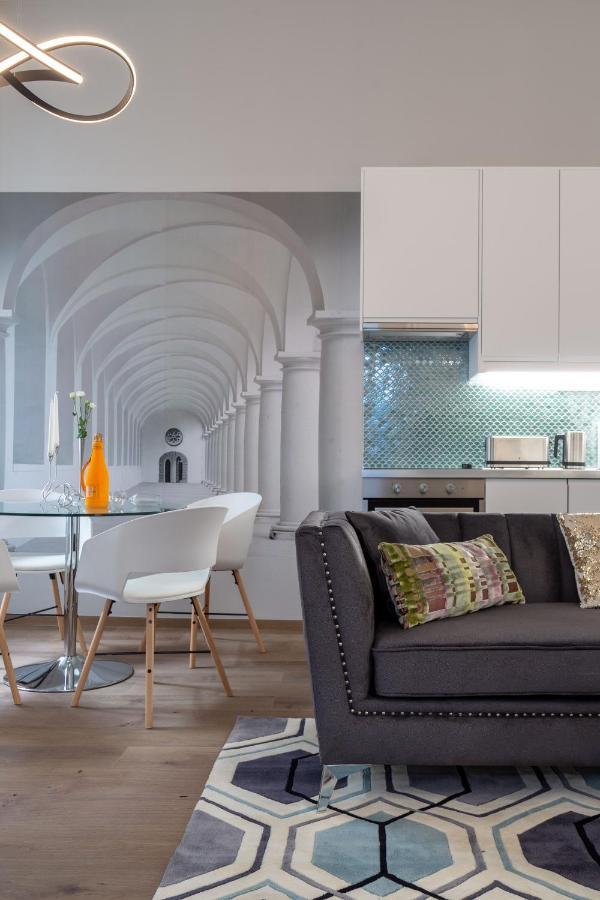 Premium Apartment By Hi5-King Street'S Luxury Suite Budapest Exteriör bild