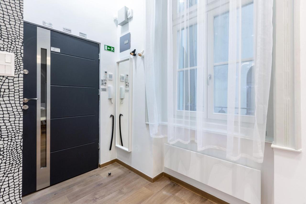 Premium Apartment By Hi5-King Street'S Luxury Suite Budapest Exteriör bild