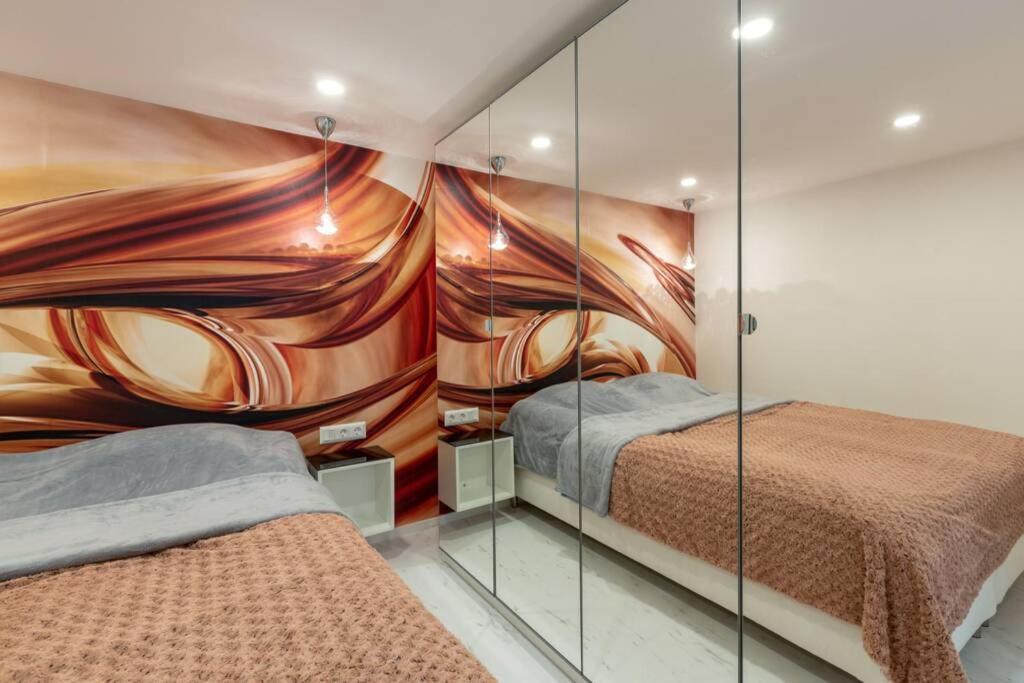 Premium Apartment By Hi5-King Street'S Luxury Suite Budapest Exteriör bild